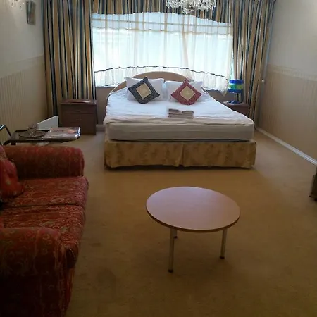 777 Bed and breakfast *