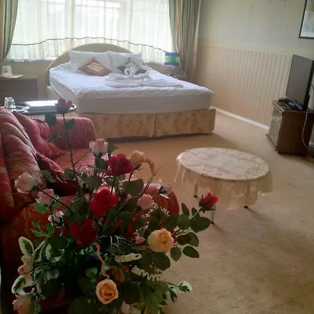 777 Bed and Breakfast *