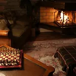 Bed & Breakfast 777 *