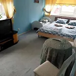 777 Bed & Breakfast